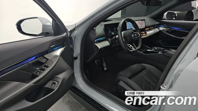 BMW 5-Series 5 серия (G60) 523d M Sport — Фото автомобиля 9