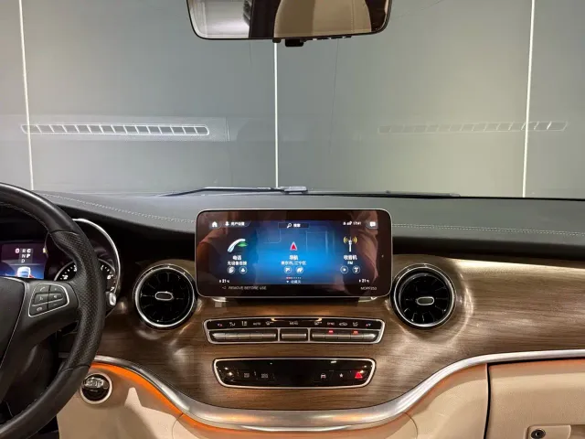 Mercedes-Benz V-Class — Фото автомобиля 19