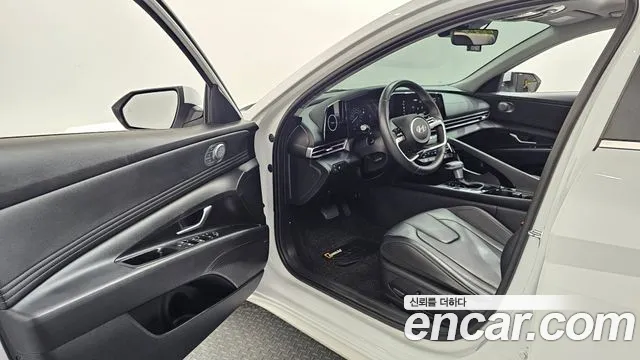 Hyundai Avante — Фото автомобиля 15