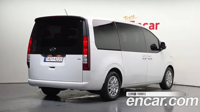 Hyundai Staria Staria 4WD Tourer 11 мест — Фото автомобиля 2