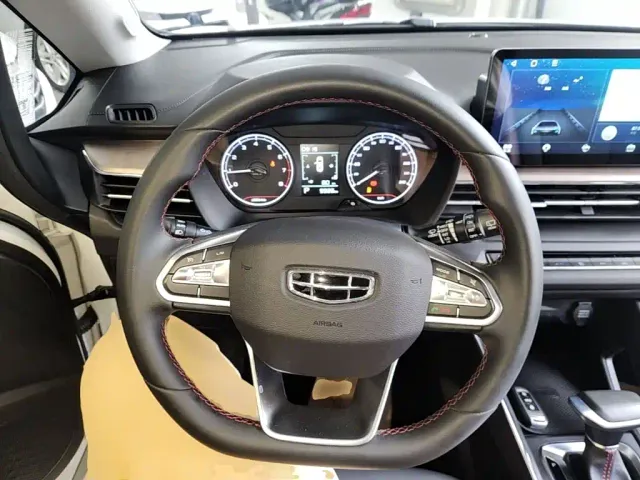 Geely Vision X3 — Фото автомобиля 10
