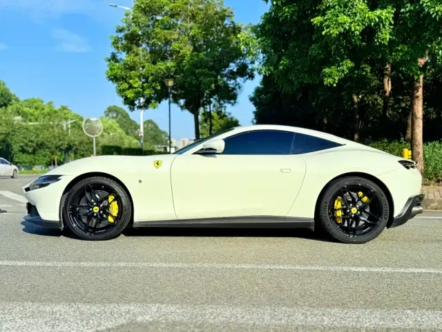 Ferrari Roma — Фото автомобиля 3