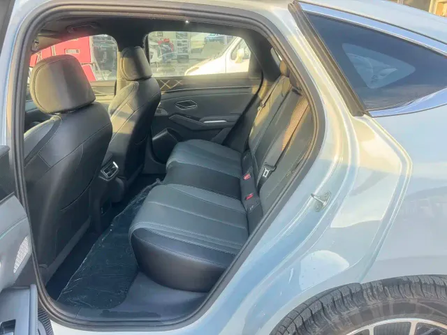 BYD Qin L — Фото автомобиля 8