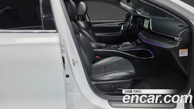 Hyundai Grandeur Grandeur (New) Hybrid — Фото автомобиля 16