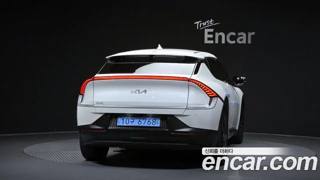 Kia EV6 — Фото автомобиля 4