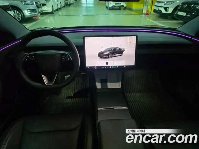 Tesla Model 3 — Фото автомобиля 7