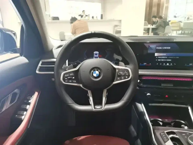 BMW 3 Series — Фото автомобиля 10