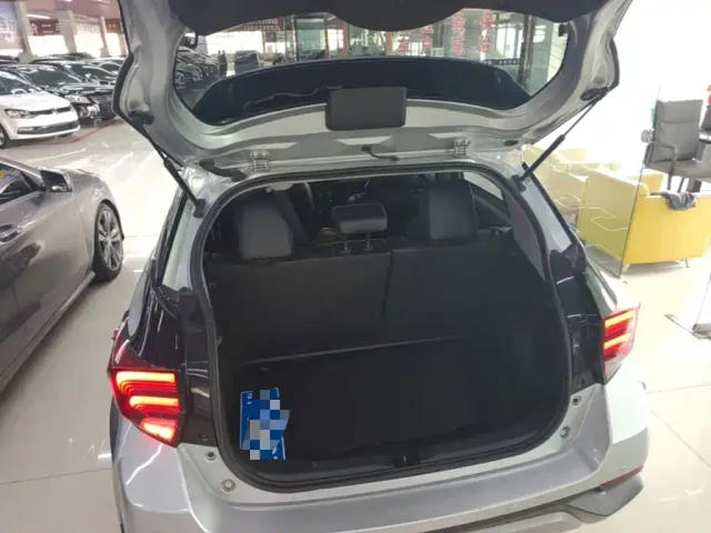 Toyota YARiS L Zhi Xuan — Фото автомобиля 18