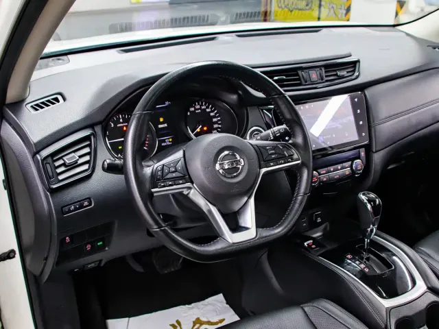 Nissan X-Trail — Фото автомобиля 5