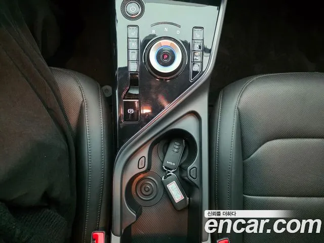 Kia Niro New — Фото автомобиля 10