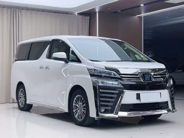 Toyota Vellfire — Фото автомобиля 2