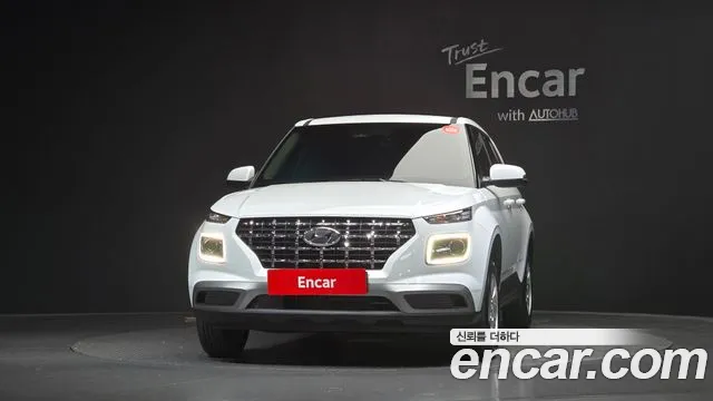 Hyundai Venue — Фото автомобиля 3