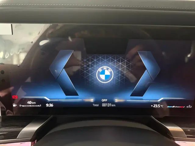 BMW 7 Series — Фото автомобиля 12
