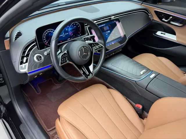 Mercedes-Benz E-Class — Фото автомобиля 10