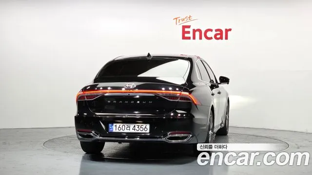 Hyundai Grandeur Новый Grandeur IG — Фото автомобиля 4