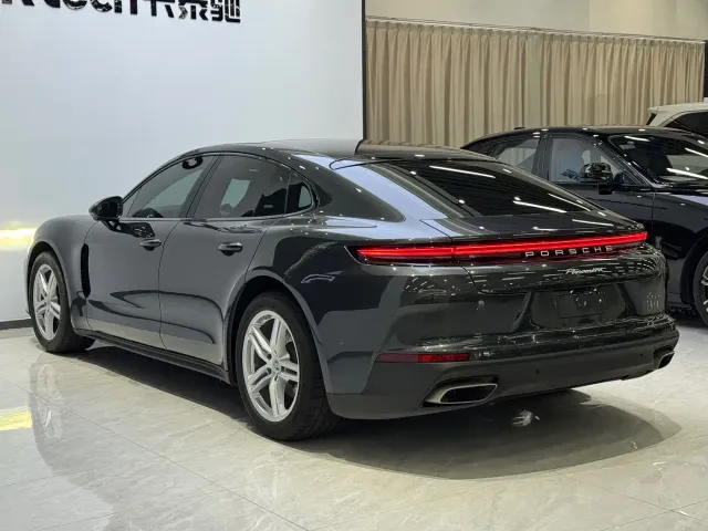 Porsche Panamera — Фото автомобиля 6