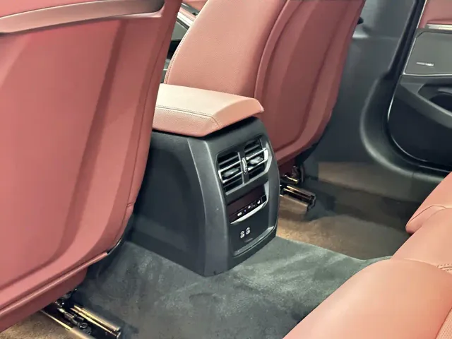 BMW 3 Series — Фото автомобиля 19