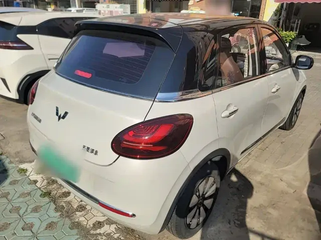 Wuling Bingo — Фото автомобиля 6