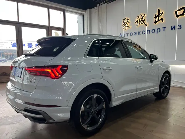 Audi Q3 — Фото автомобиля 9
