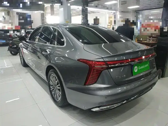 Hongqi H5 — Фото автомобиля 22