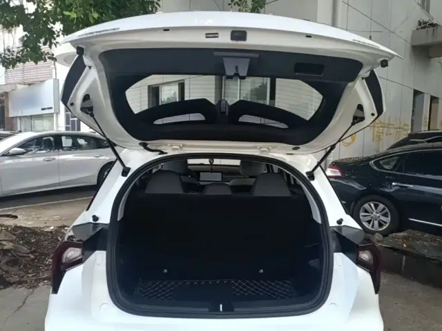 Geely Geometry E Firefly — Фото автомобиля 18