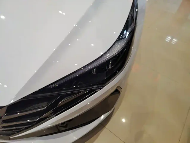 Hyundai Elantra — Фото автомобиля 23