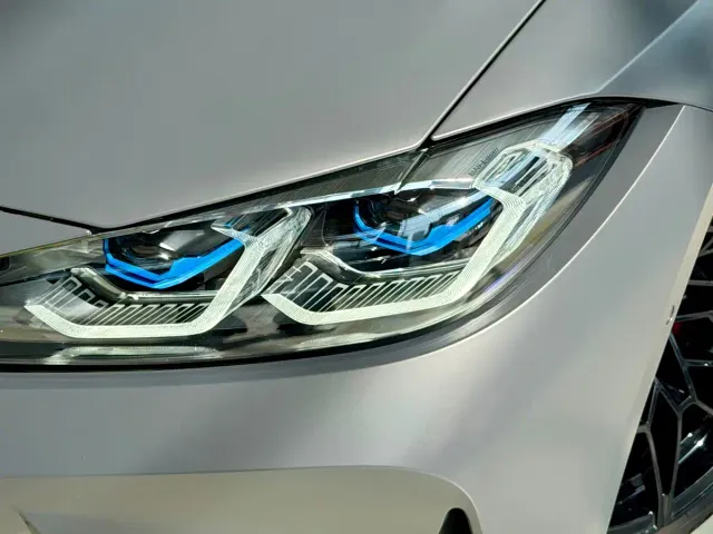 BMW M4 — Фото автомобиля 5