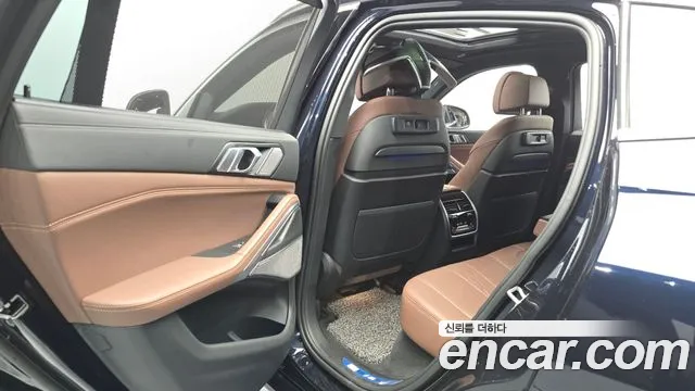 BMW X6 xDrive40i M Sport — Фото автомобиля 22
