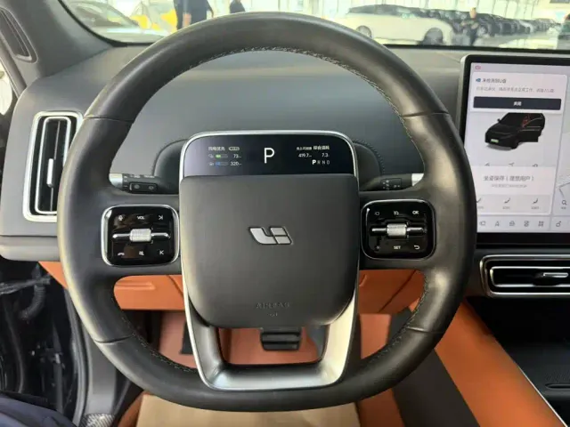 Li Auto L7 — Фото автомобиля 14