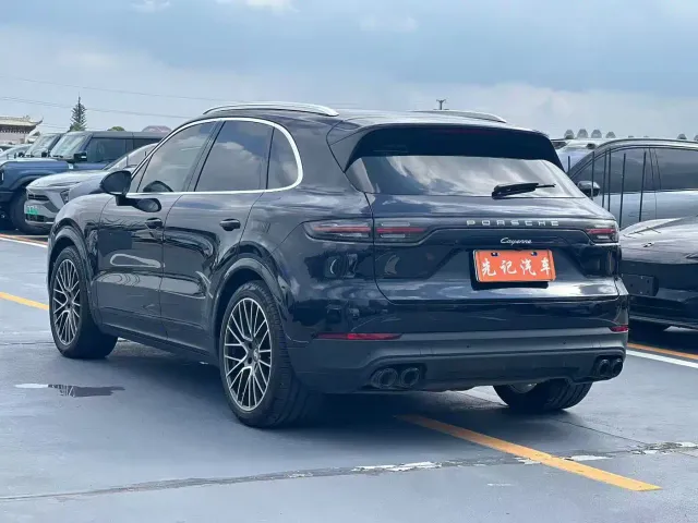 Porsche Cayenne — Фото автомобиля 4