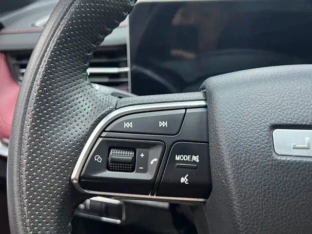 Jetour Jetour X70 PLUS 2023 1.5T DCT Warrior PLUS 5-seater — Фото автомобиля 10