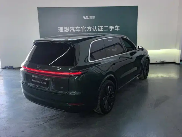 Li Auto L9 — Фото автомобиля 3