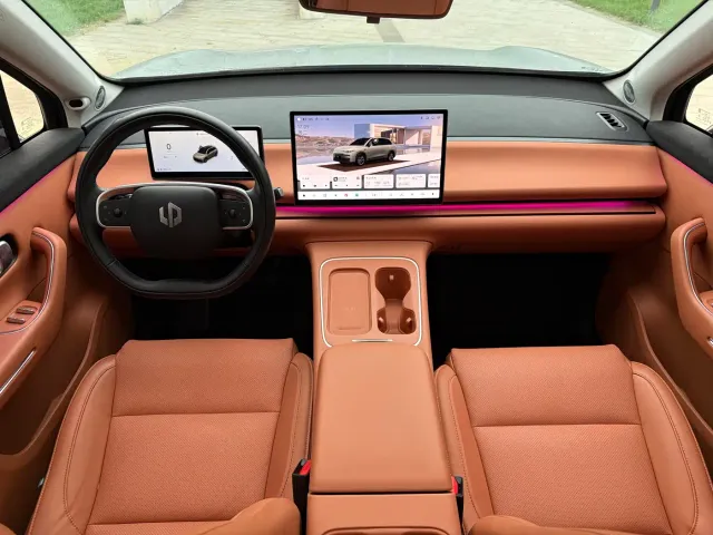 Leapmotor C10 — Фото автомобиля 10