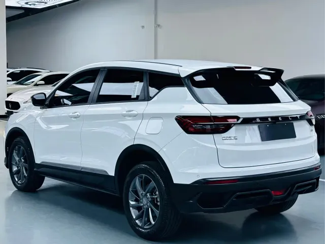 Geely Binyue — Фото автомобиля 12
