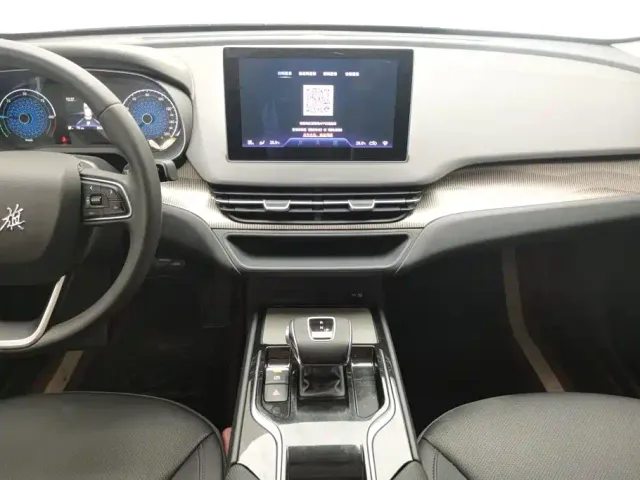 Hongqi Hongqi E-QM5 2024 Model 450km Travel Edition — Фото автомобиля 16