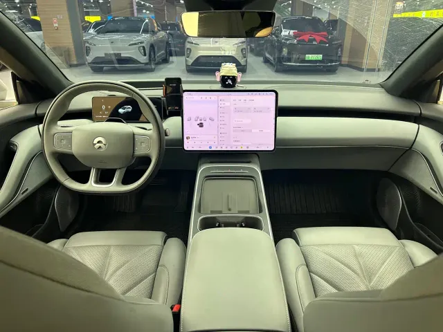 Nio ET5 Touring — Фото автомобиля 15