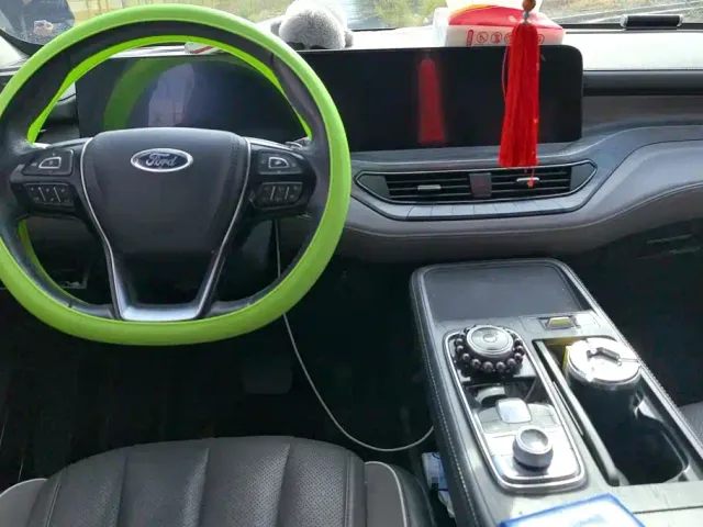 Ford Territory — Фото автомобиля 12