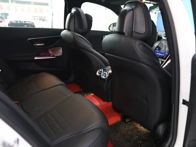 Mercedes-Benz C-Class — Фото автомобиля 16