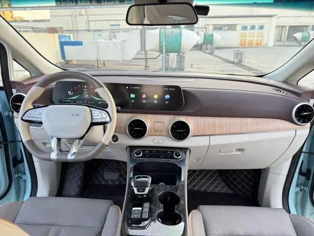 Forthing Yacht — Фото автомобиля 12