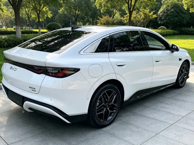 BYD Seal 06 — Фото автомобиля 2
