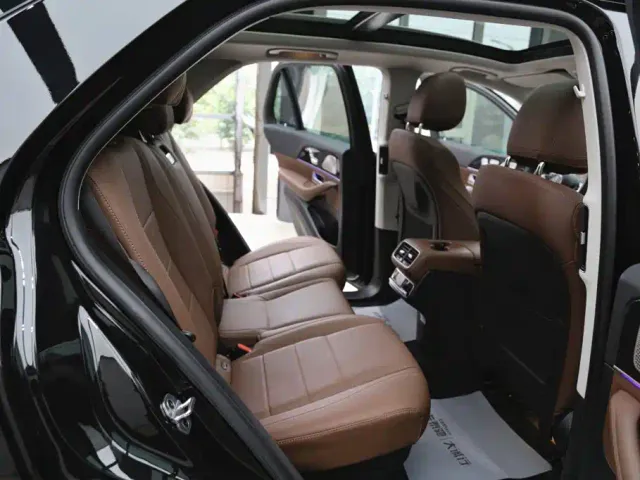 Mercedes-Benz GLE-Class — Фото автомобиля 25