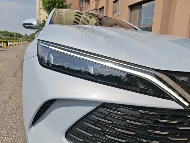 BYD Qin L — Фото автомобиля 7