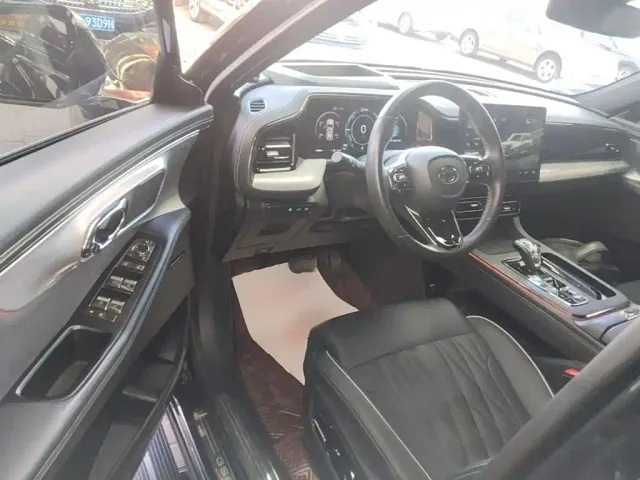 GAC Trumpchi GS8 — Фото автомобиля 15