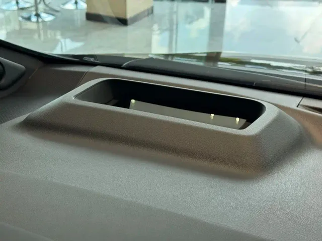 Toyota Alphard — Фото автомобиля 16