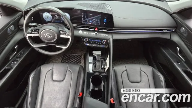 Hyundai Avante CN7 — Фото автомобиля 10