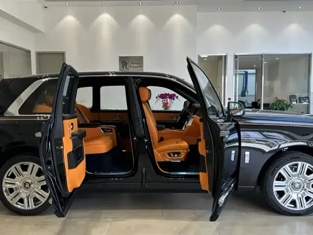 Rolls-Royce Cullinan — Фото автомобиля 4