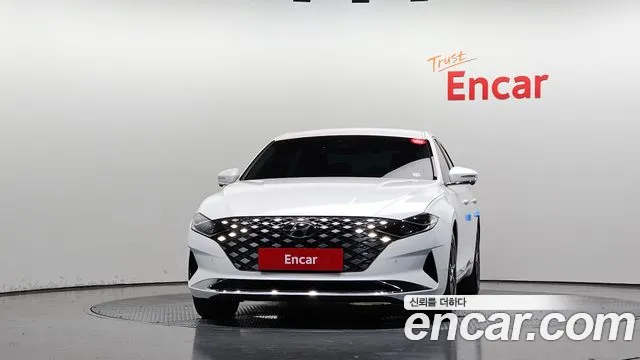 Hyundai Grandeur Новый Grandeur IG — Фото автомобиля 3