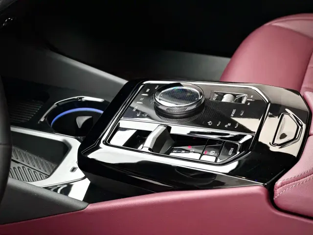 BMW 5 Series — Фото автомобиля 10