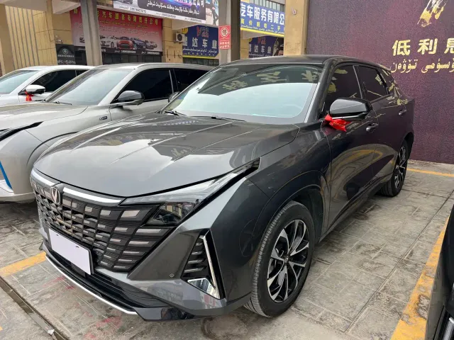 Фотография автомобиля — Changan UNI-Z