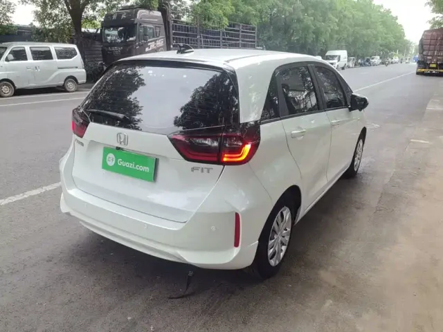 Honda Fit — Фото автомобиля 6